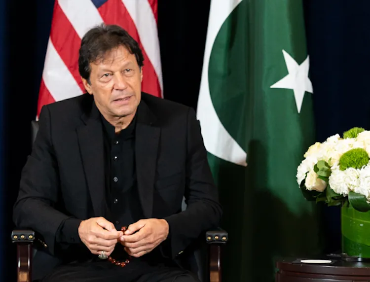 Former Pakistan Prime Minister Imran Khan in 2019, photographed during a bilateral with President Donald Trump in New York City. (Photo: <a href=https://www.idea.int/es/theme/